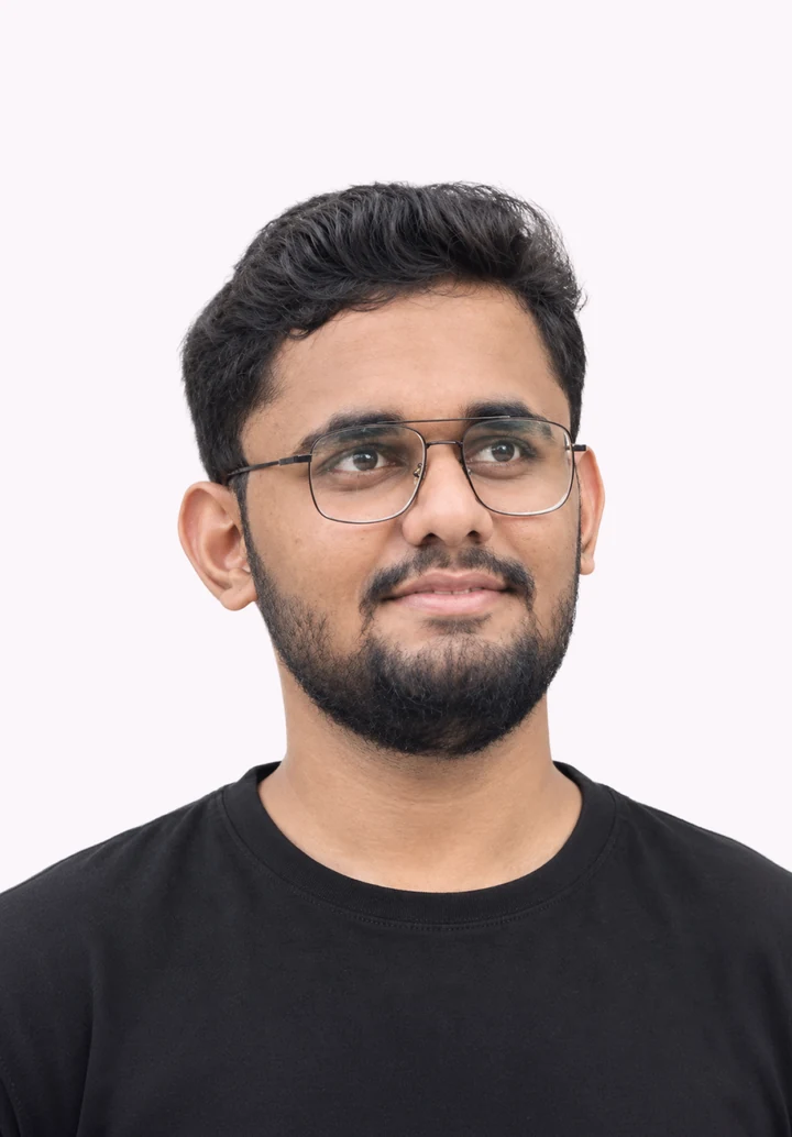Dipesh, QuriousClick team