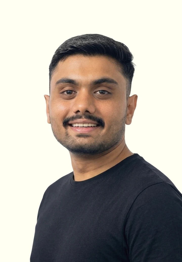 Jay, QuriousClick team